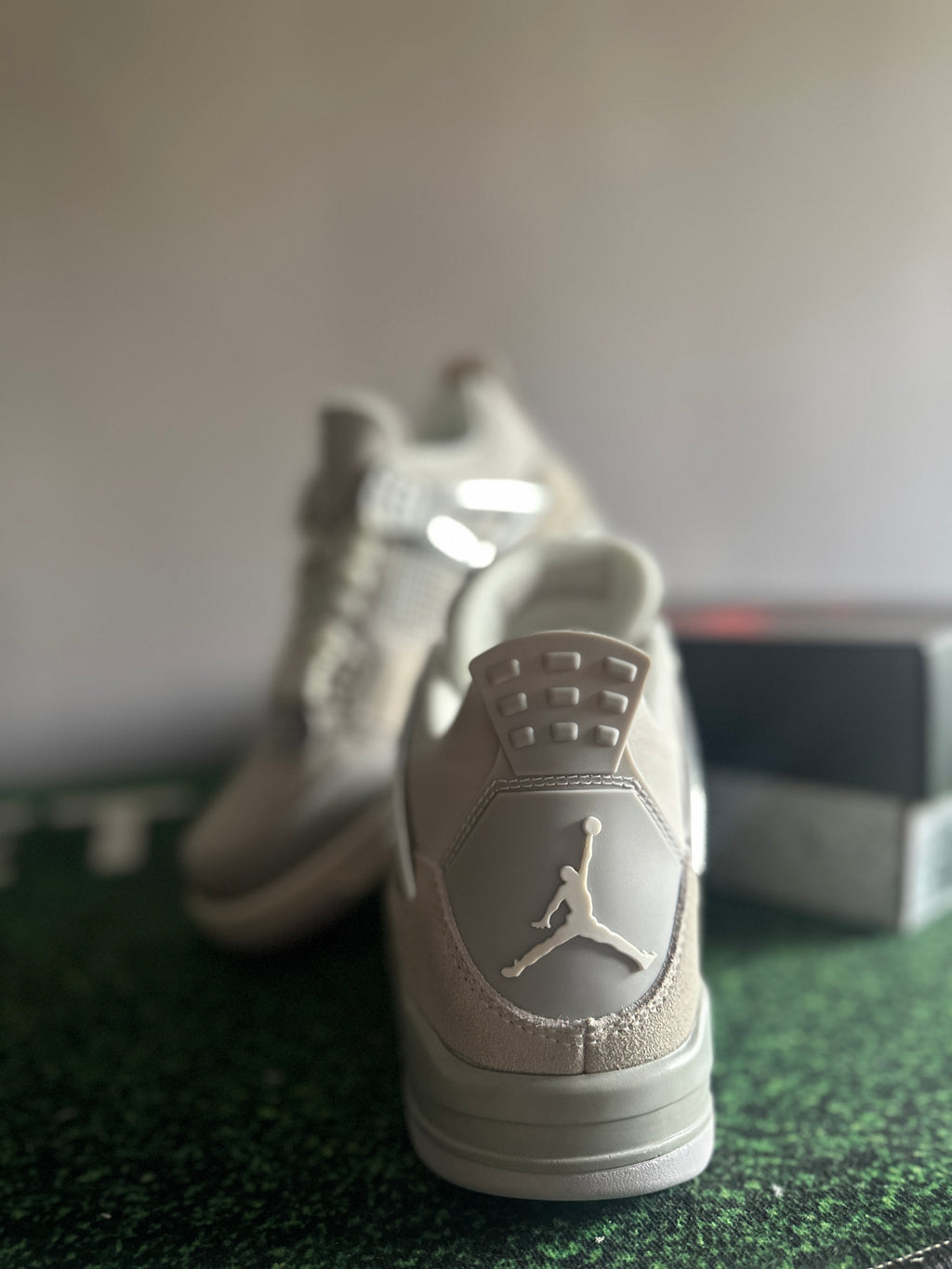 J4 Retro ''Frozen Moments''