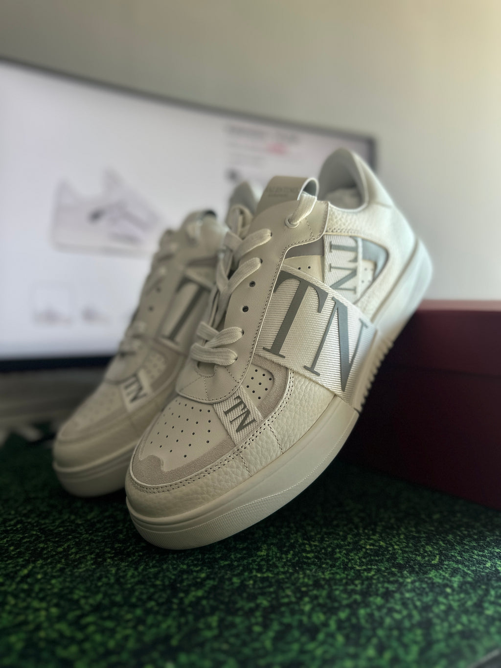 Valentino "VL7N"
