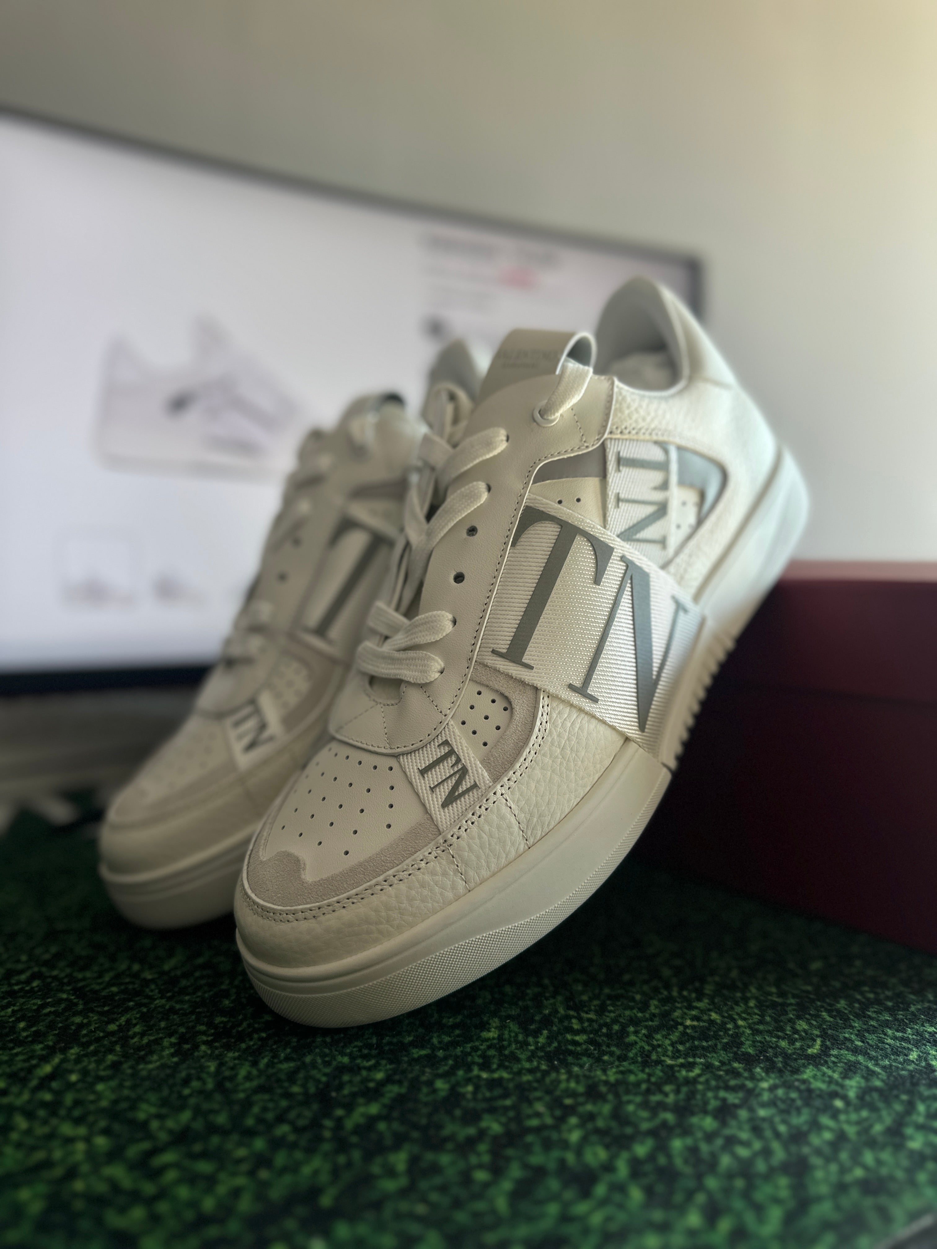 Valentino "VL7N"