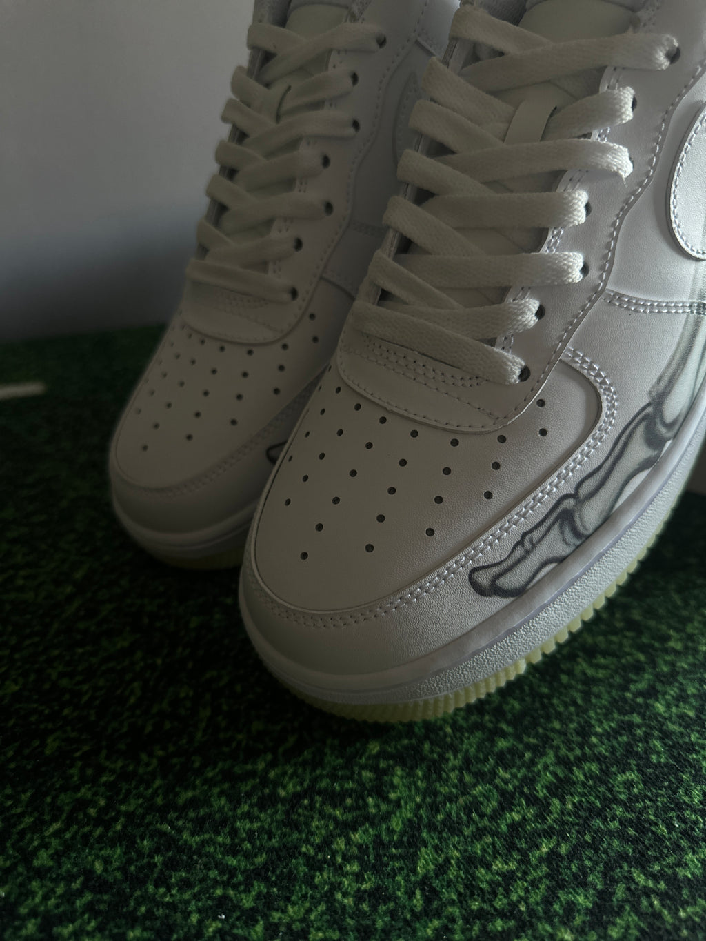 Nike Air Force 1 Low "Skeleton"