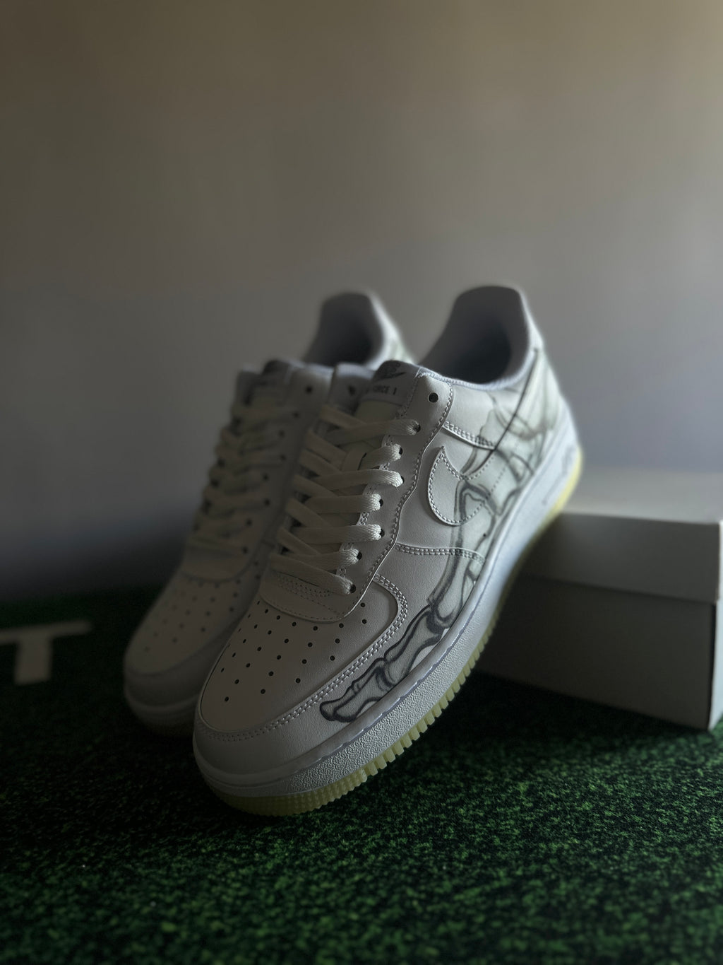 Nike Air Force 1 Low "Skeleton"