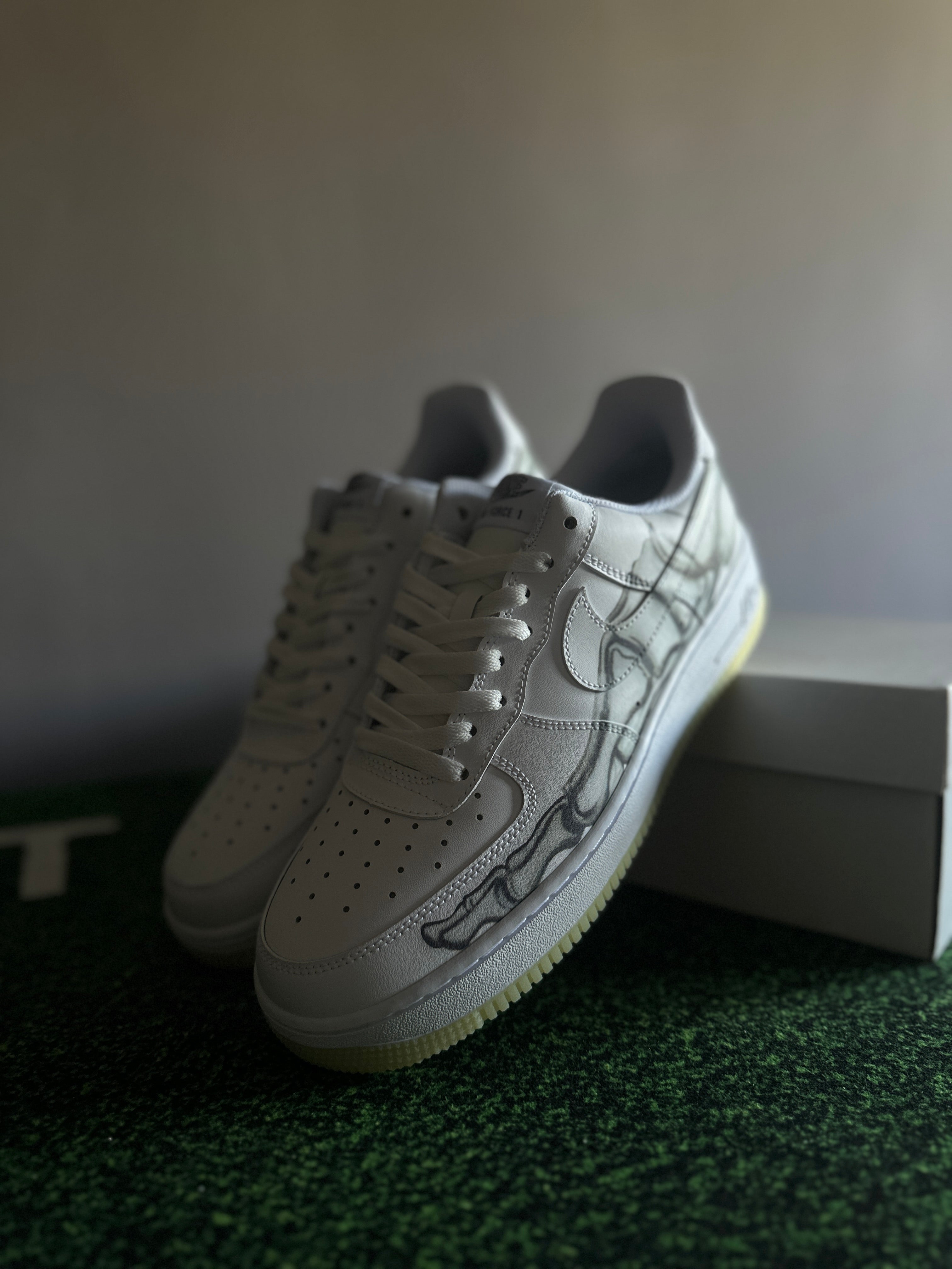 Nike Air Force 1 Low "Skeleton"