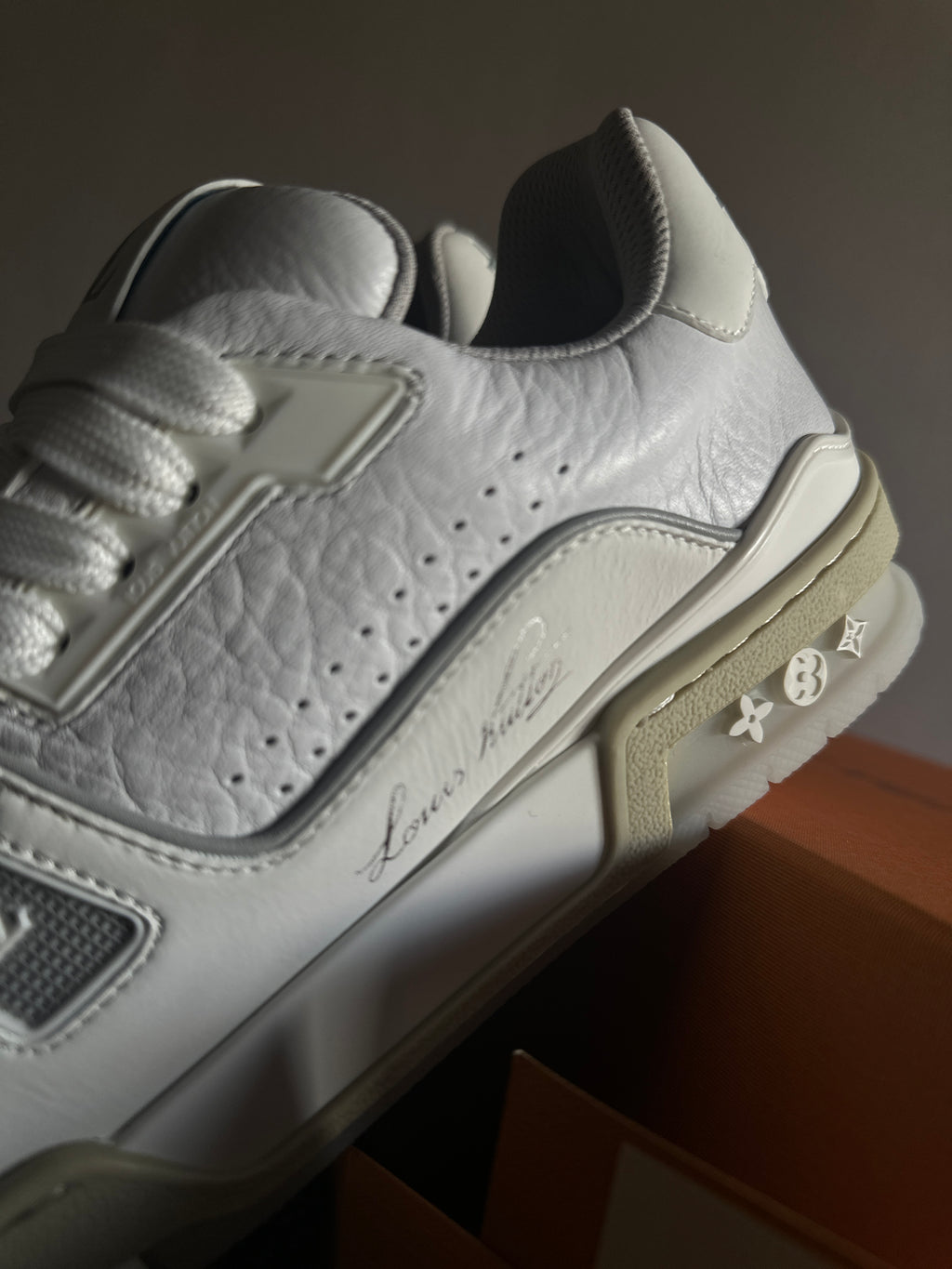 LV Trainer “White”