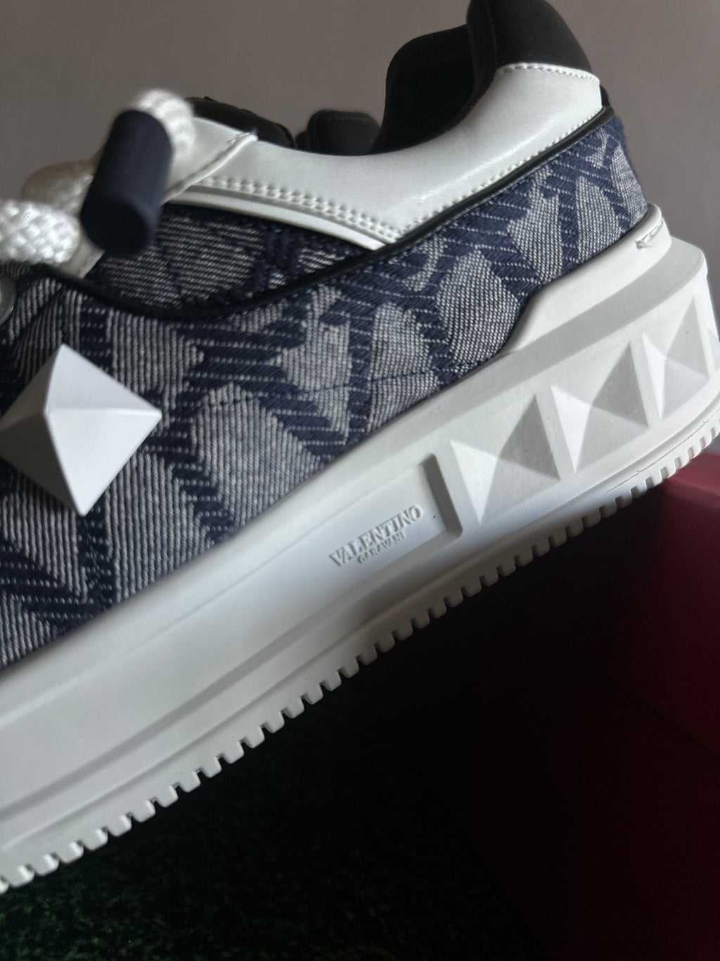 Valentino "One Stud XL"