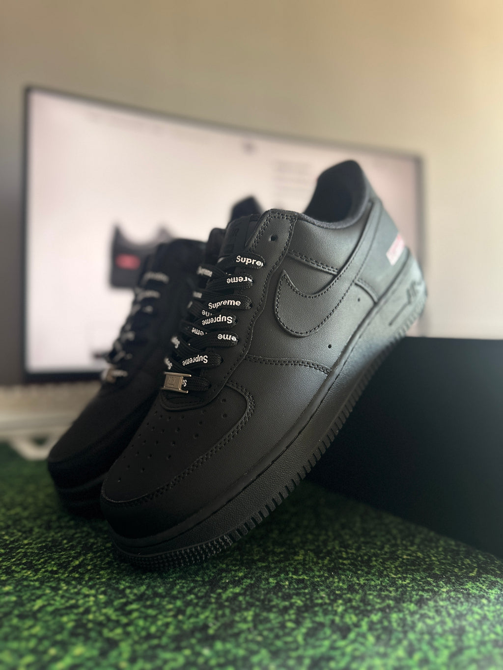 Nike Air Force 1 Low X Supreme