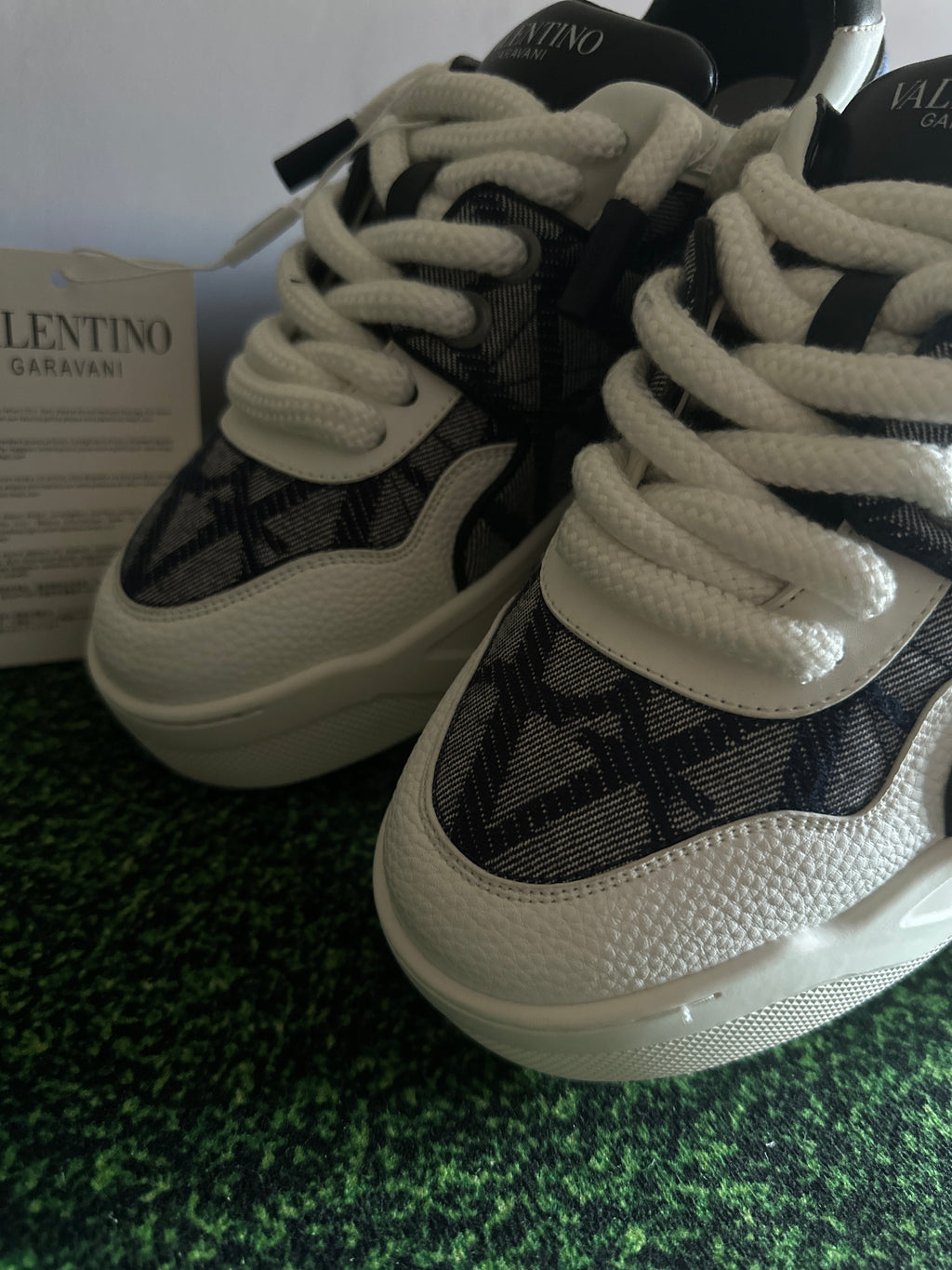 Valentino "One Stud XL"
