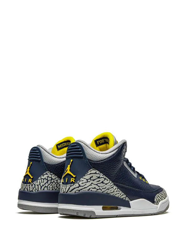 Jordan 3 PE “Michigan”