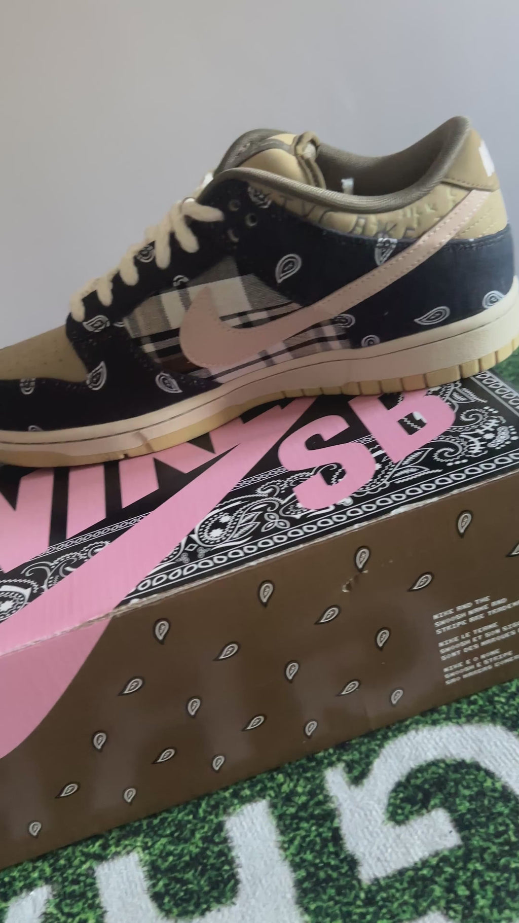 Nike SB Dunk X Travis Scott